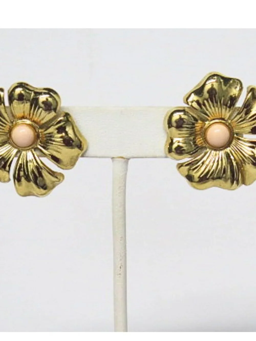 Vintage Gold Tone Floral Statement Earrings Peach Cabochon Pierced